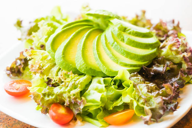Green Oakleaf Charred Corn & Avocado Salad